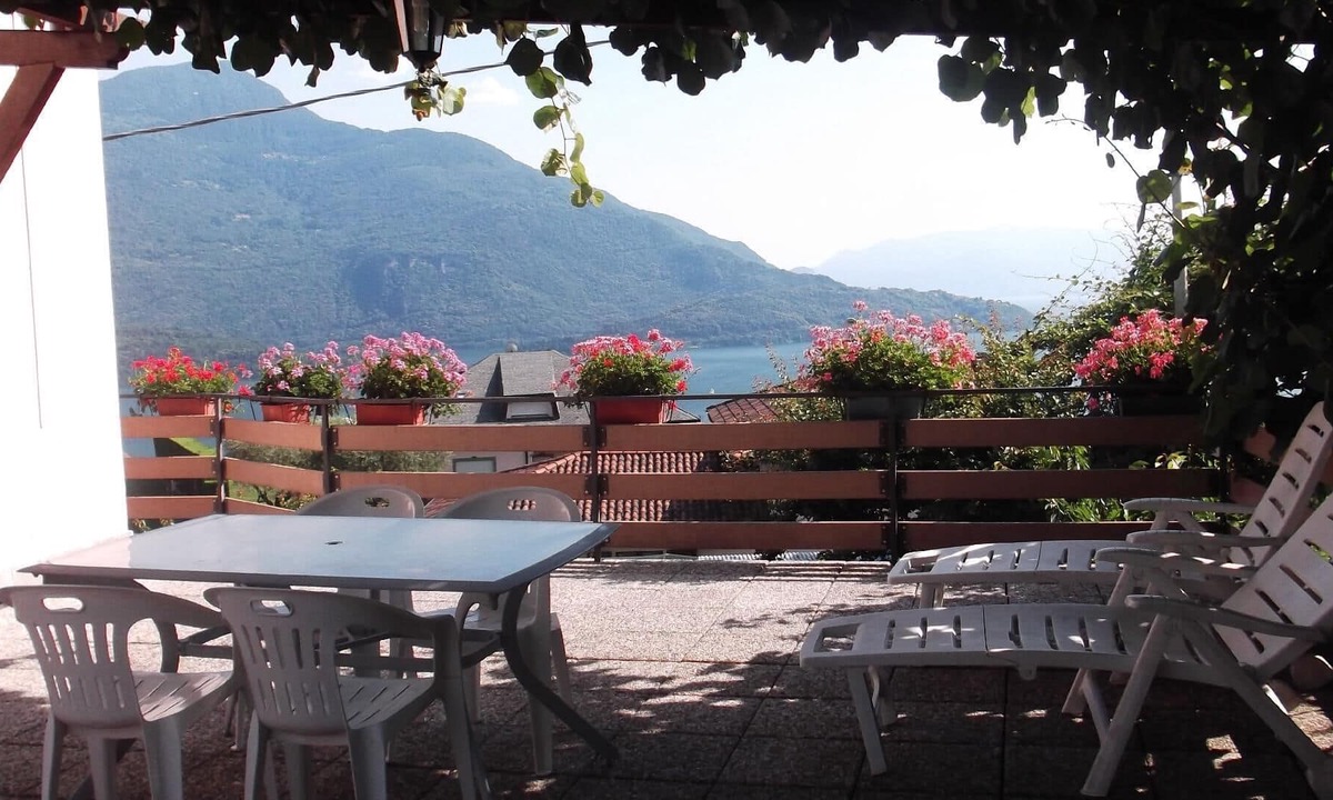 Holiday Vercana Persons Bedrooms | Vercana