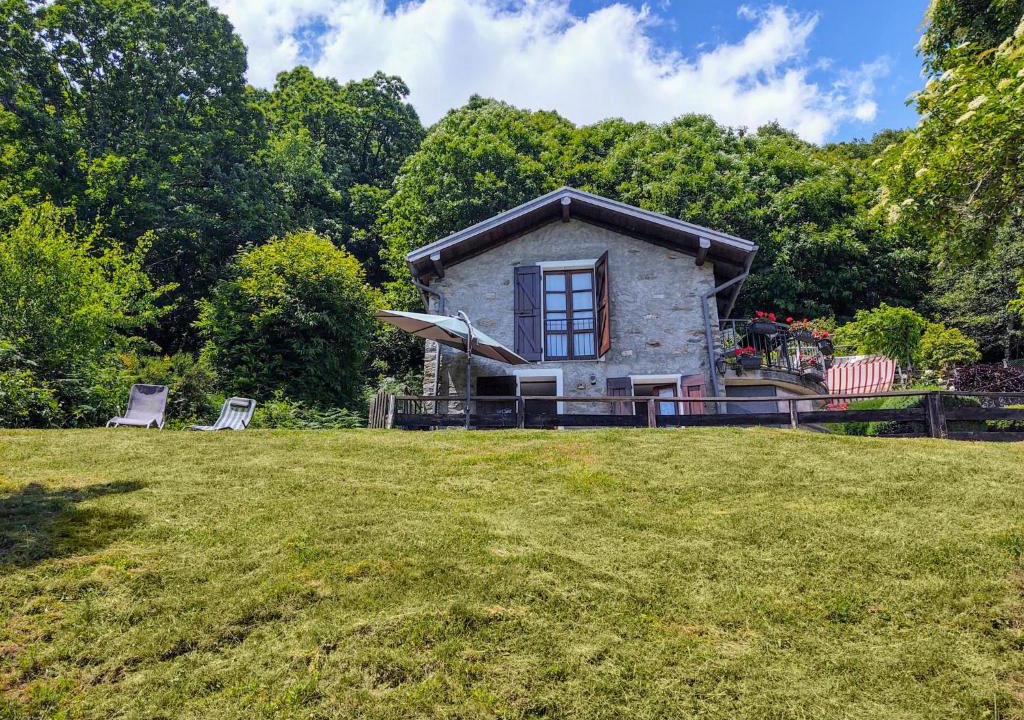 Peglio House | Holiday Home Baita dei Nonni-3 by Interhome