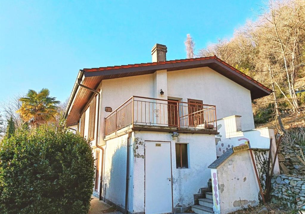 Colmegna House | Holiday Home in Italy with Sea and Mountain Views