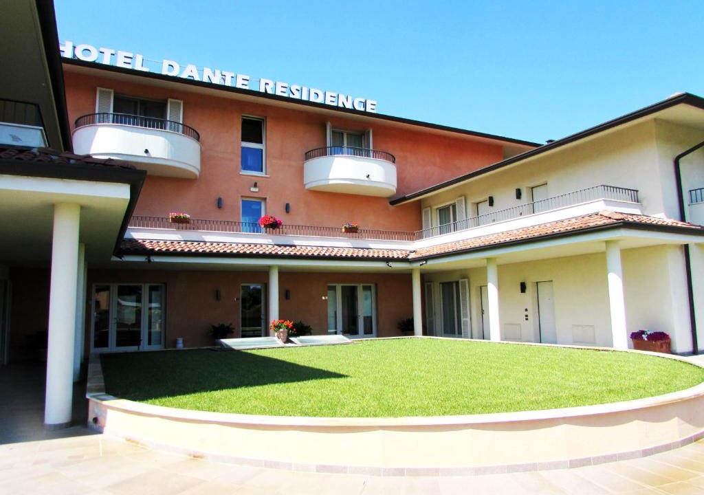 Mantua Apartment | Hotel Dante Residence