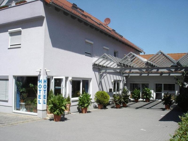 Lappersdorf Hotel | Hotel Papillon