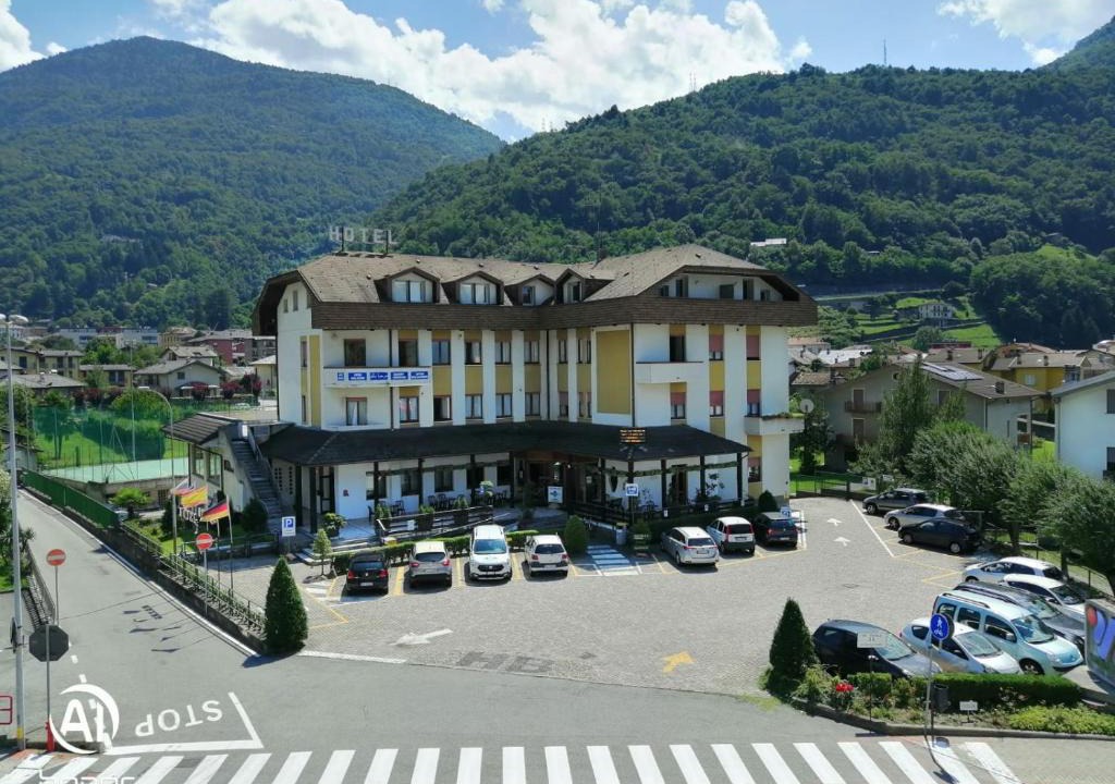 Cosio Valtellino Hotel | Hotel Rezia Valtellina