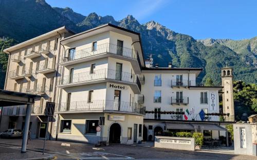 Chiavenna Hotel | Hotel San Lorenzo Chiavenna
