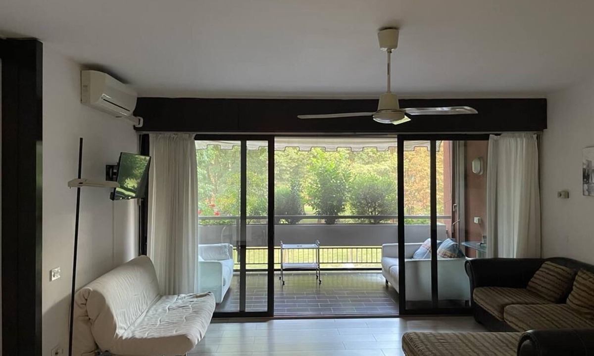 Milano 3 Apartment | Humanitas Hospital 2 km, 12 km centre of Milan, with lake view, peace and nature
