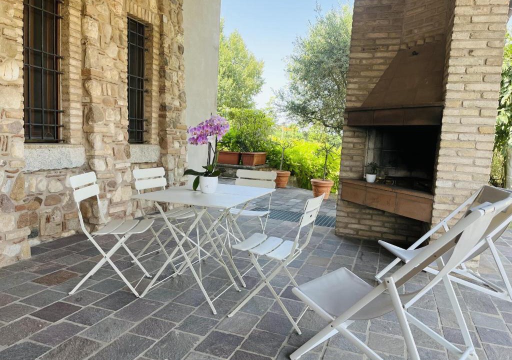Castellaro Lagusello Cabin | Il borgo fra i laghi