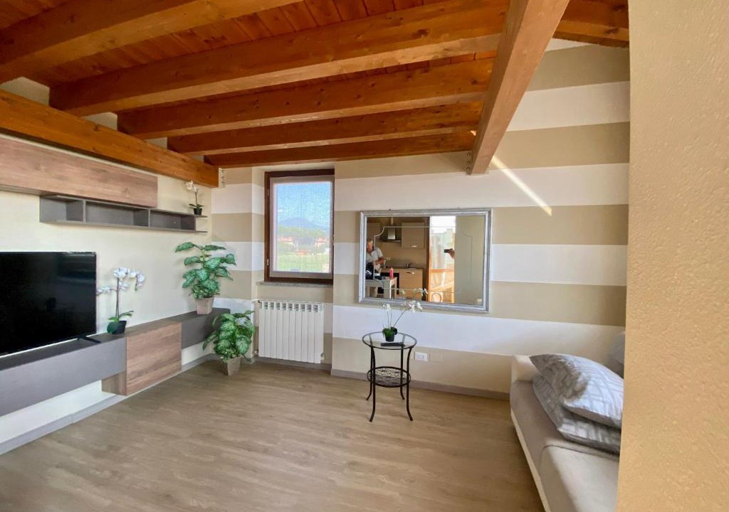 Cenate Sotto Apartment | Immerso nel verde 4 posti letto