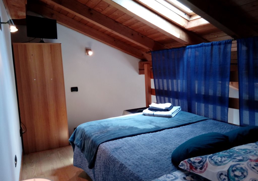 Cardano al Campo House | Independent Cristel Malpensa apartment