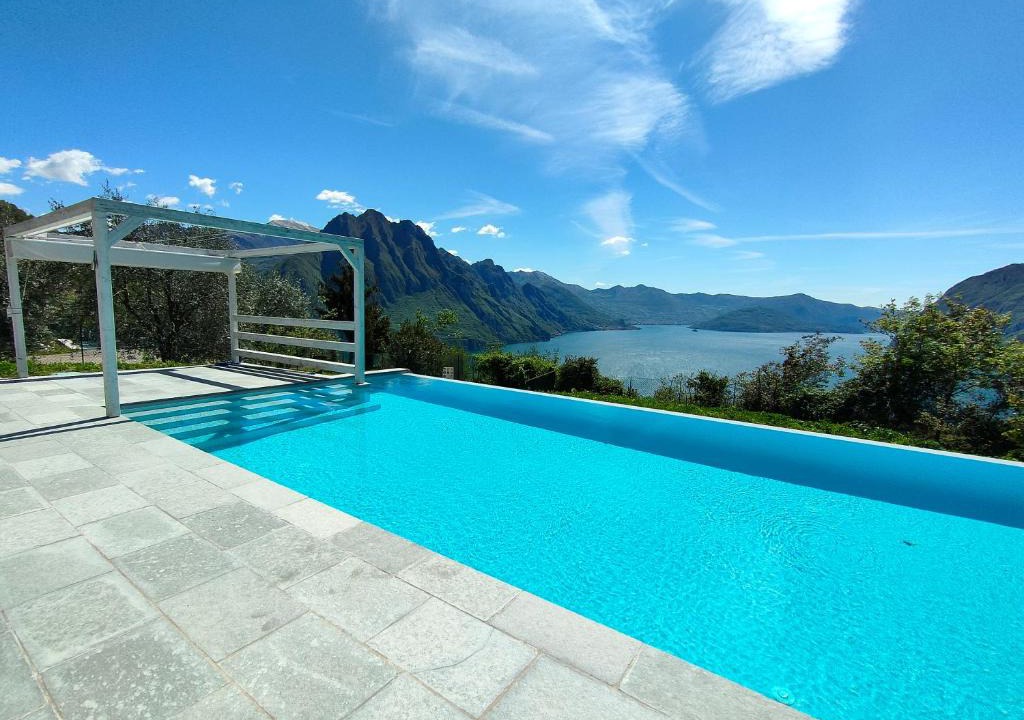 Solto Collina Apartment | IseoLakeRental - Blue Note