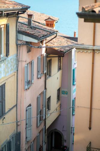 Lovere Old Town Apartment | IseoLakeRental - La finestra sul lago