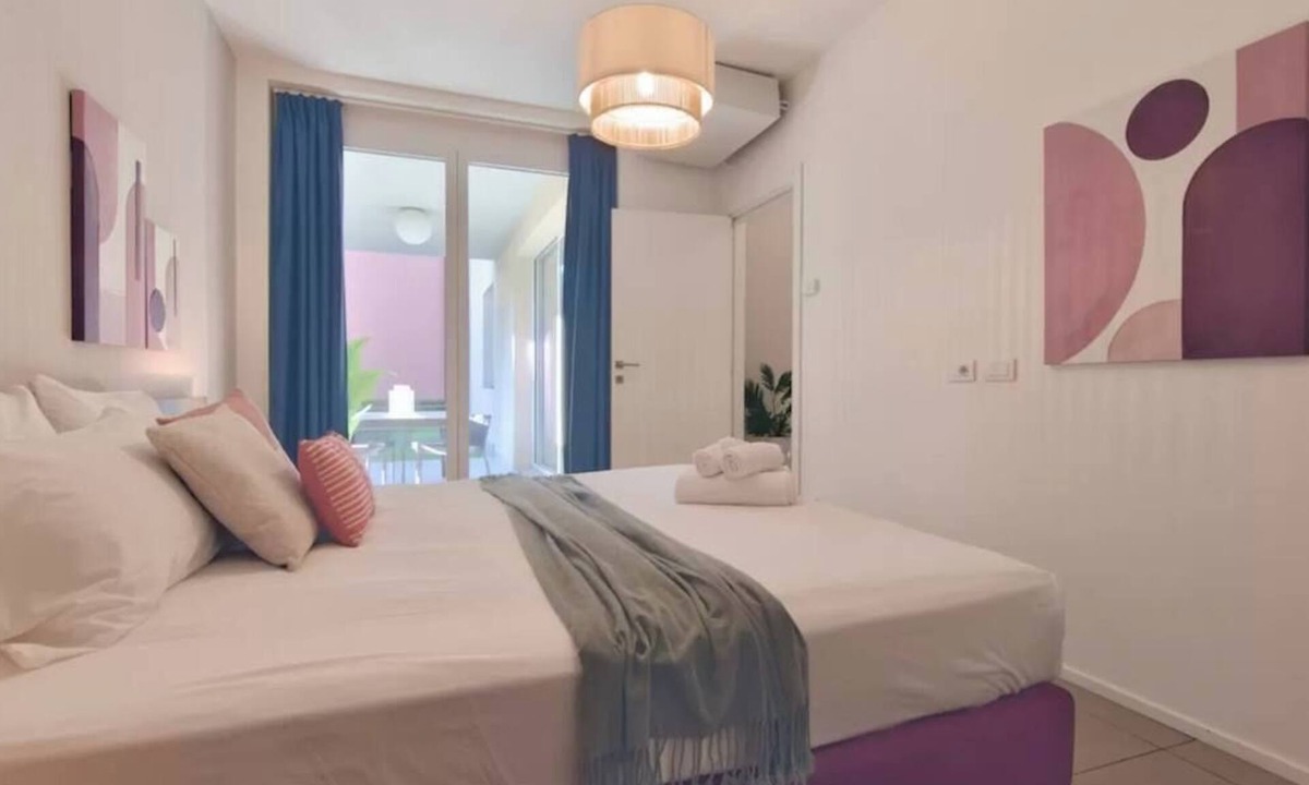 Maccagno Apartment | Lake Maggiore holiday apartment with pool