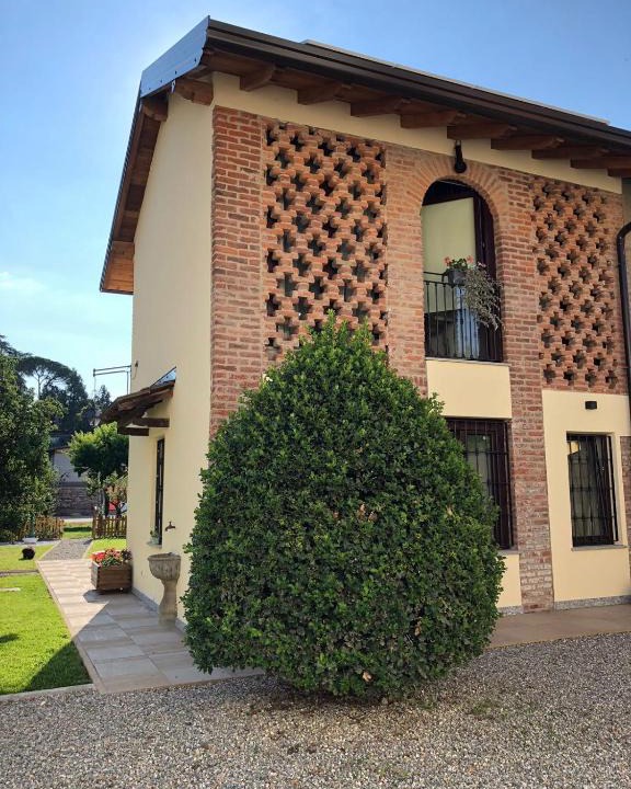 Turbigo Apartment | L'ago nel pagliaio