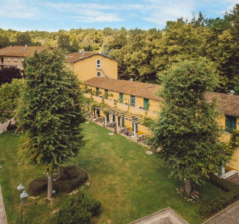 Merone Hotel | La Casa del Mulino