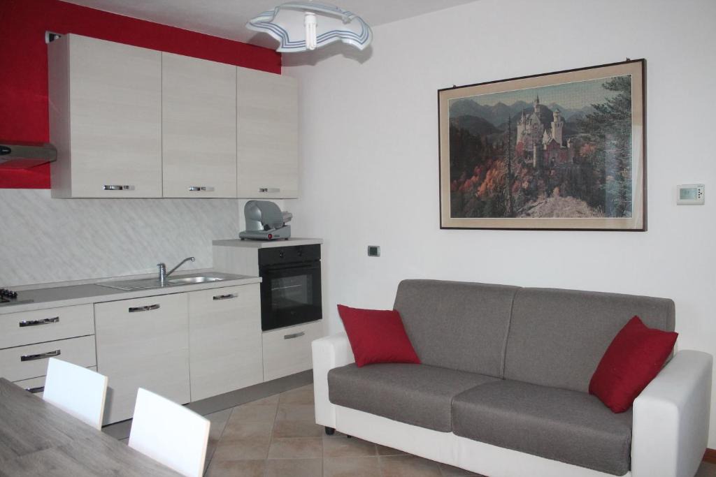 Mandello del Lario House | La casa delle grigne
