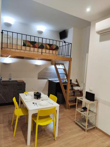Carignano Apartment | La casa di Bibi