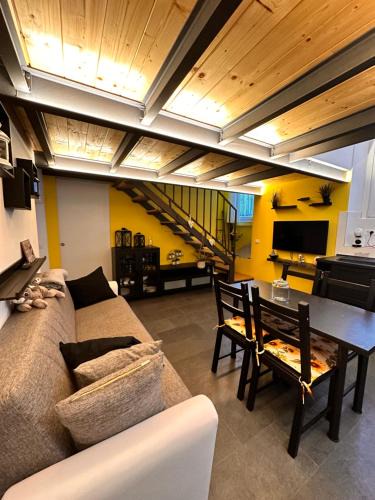 Ponte Seveso Apartment | La Casa di Paola