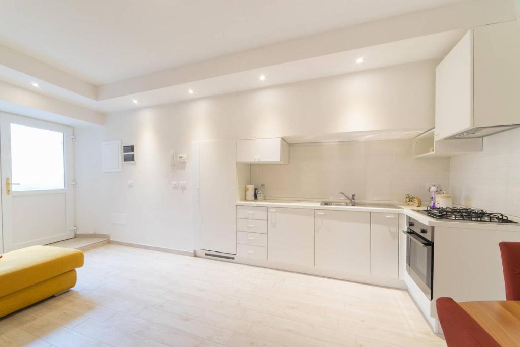 Pisogne Apartment | La Casa nel Borgo sul Lago