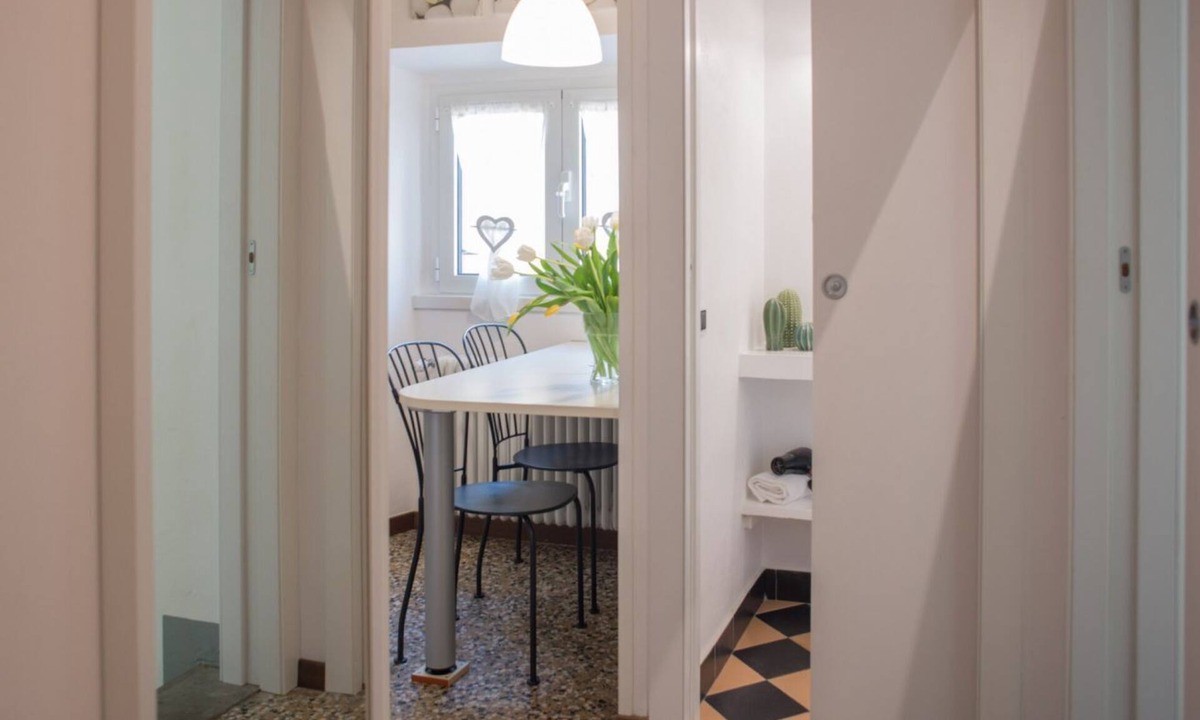 Cernobbio Apartment | La Corte di Zizi-apartament Lago: perfect for young couples