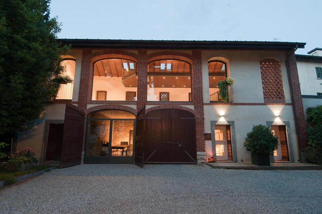 Olgiate Comasco Bed & Breakfast | La Corte e l'Uva
