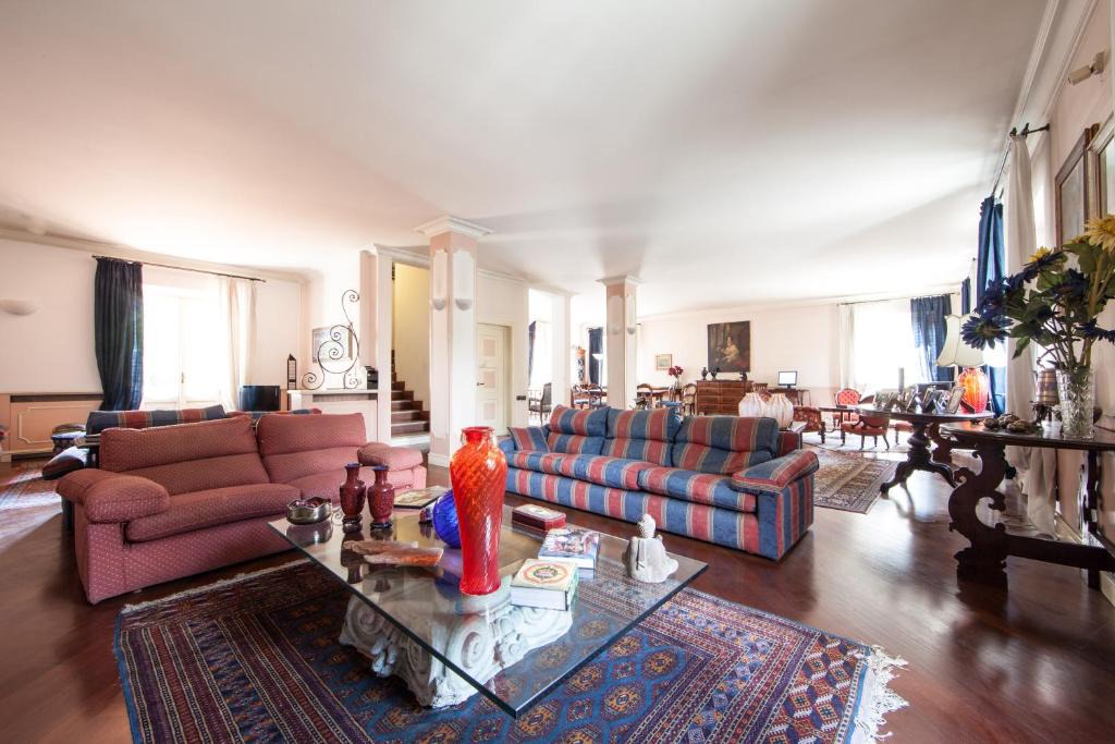 Magenta Bed & Breakfast | La Gare FamilyFriendly B&B
