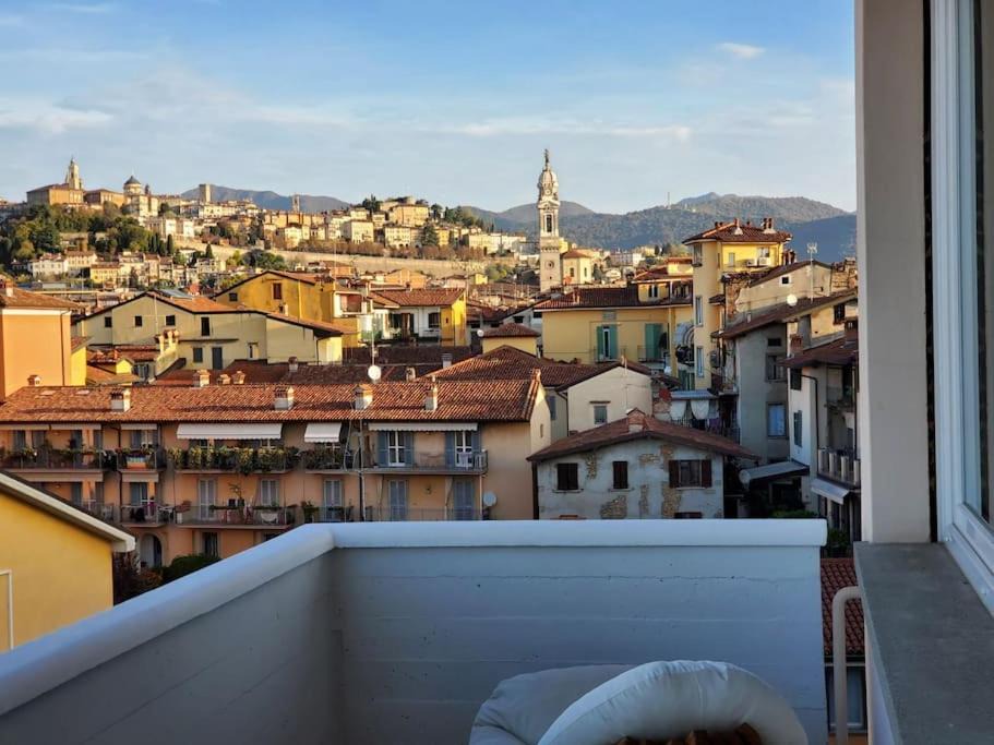 Borgo San Leonardo Apartment | "La mè cá" Intero appartamento in centro con vista sui colli
