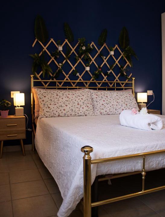 Locate di Triulzi Apartment | La Ringhiera Tropicale-bilocale con parcheggio e self check in