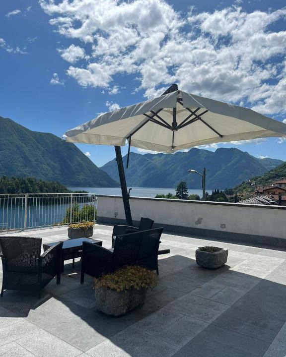 Ossuccio Apartment | La Terrazza Sul Lago