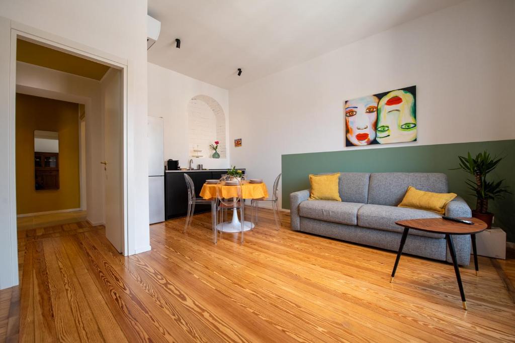 Guastalla Apartment | Lamarmora36 Living Milan