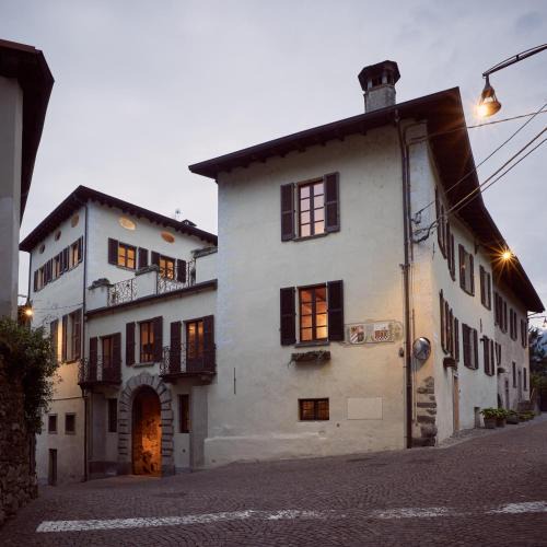 Berbenno di Valtellina Bed & Breakfast | Le Corti Dei Sassi