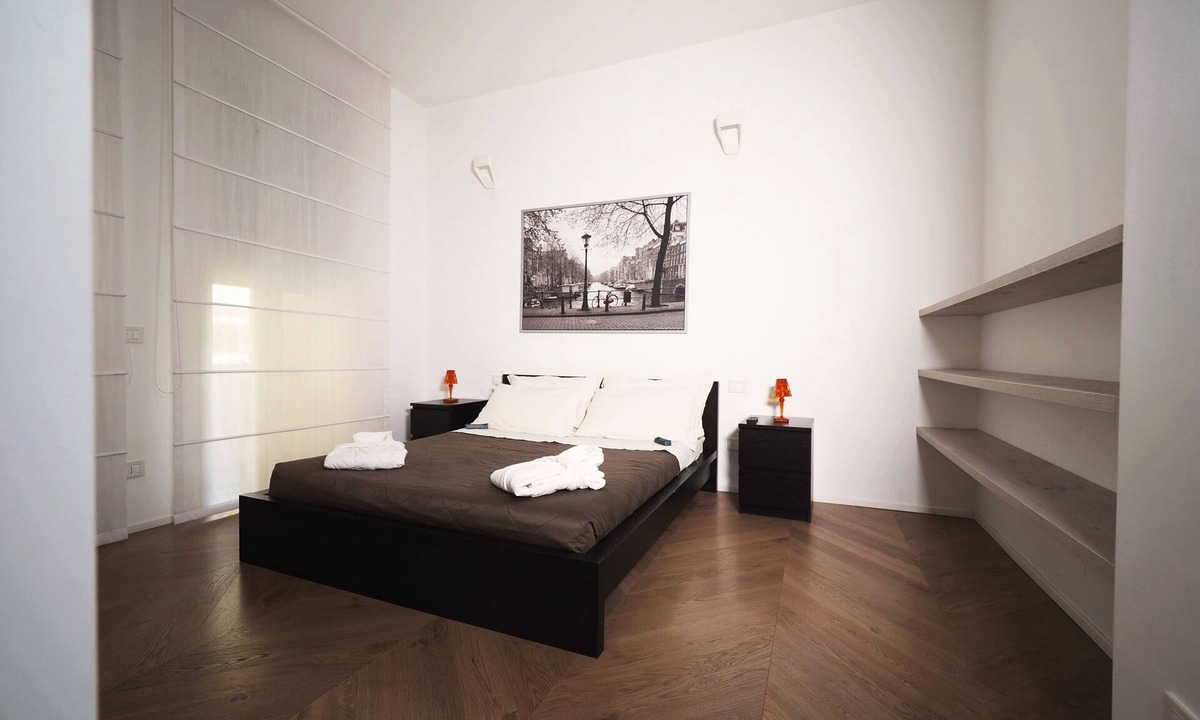 Porta Nuova Apartment | Luxury appartment in Montenapoleone (120 sqm) with parking in the building
