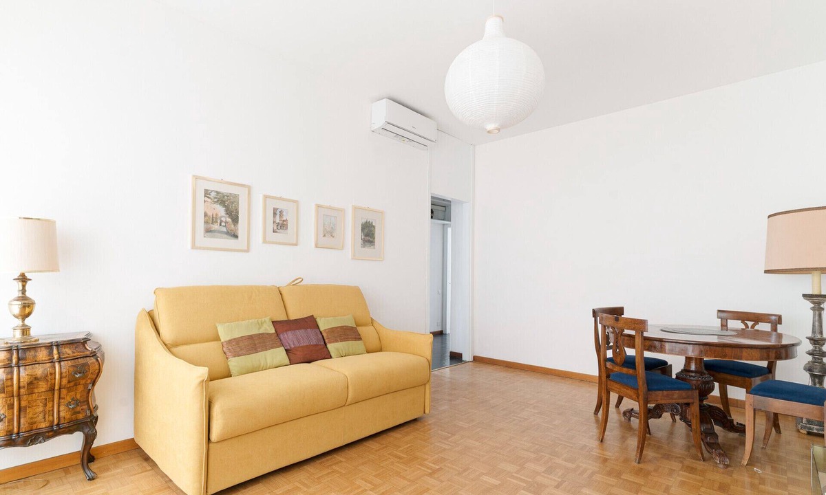 Zona Solari Apartment | M4 Coni Zugna Bright Apartment