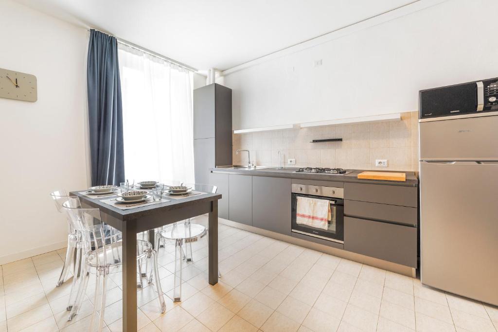 Chinatown Apartment | M5 Monumentale Wide Apartment