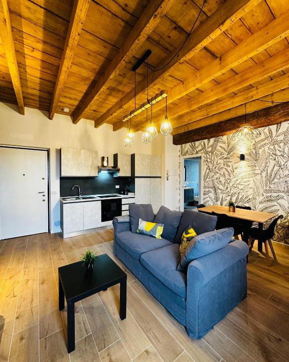 Bollate Apartment | Magenta 4