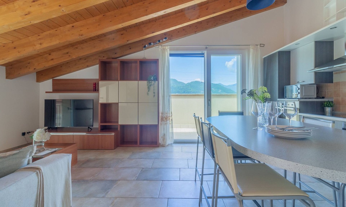 Lierna Apartment | Magic Lake View - by Varenna Holidays