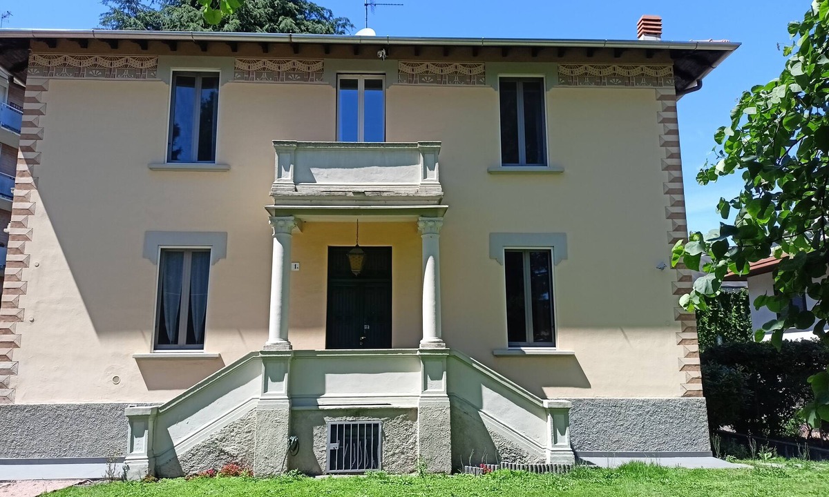 Carnago Villa | Magnificent Art Nouveau villa with private garden near Milan Malpensa