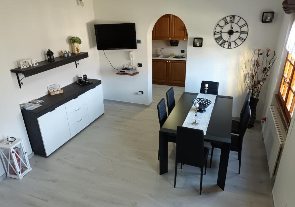 Lezzeno House | Maison de Denise