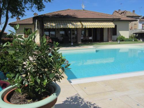 Marinella | Cornale e Bastida