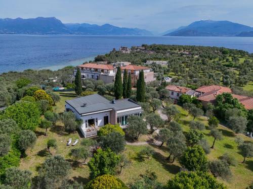 Sirmione Villa | MGH - Villa Sirmione