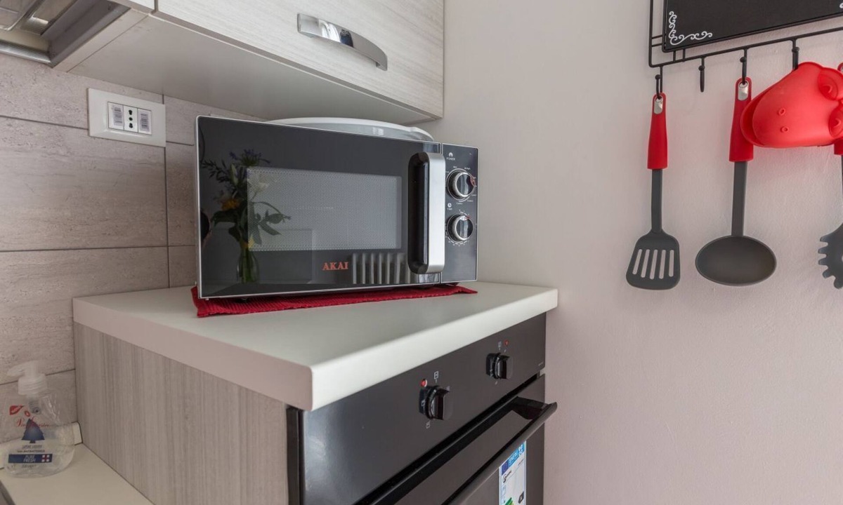 Gallaratese Apartment | NEW! Apartment X6 with WIFI, A/C, underground M1!