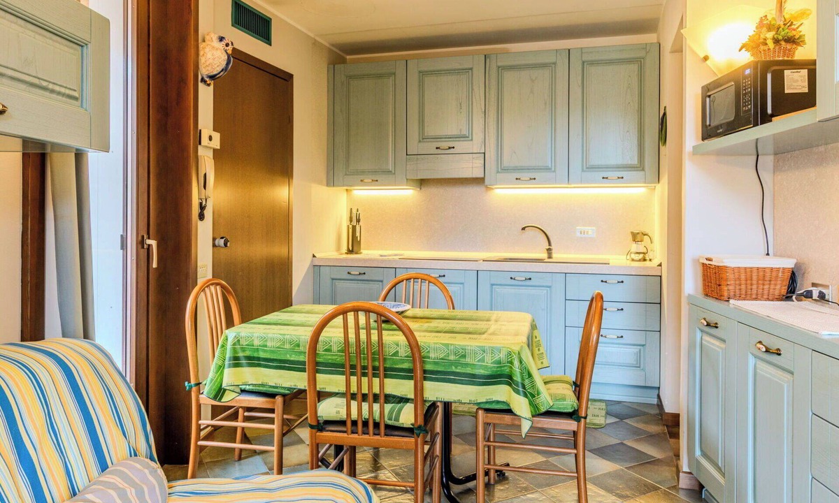 Ponte di Legno Apartment | Nice apartment for 5 people with WIFI, TV, patio and panoramic view