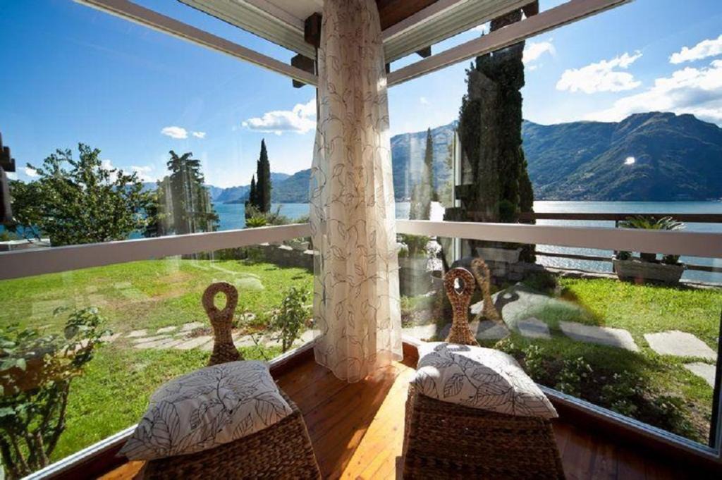 Olgiasca Villa | Olgiasca Villa Sleeps 10 Pool WiFi