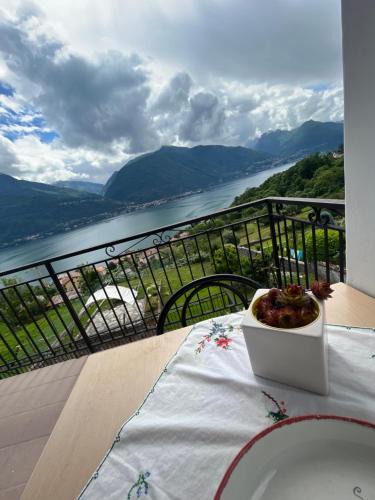 Vignola Apartment | PANORAMA,Cremia-casa LUISA