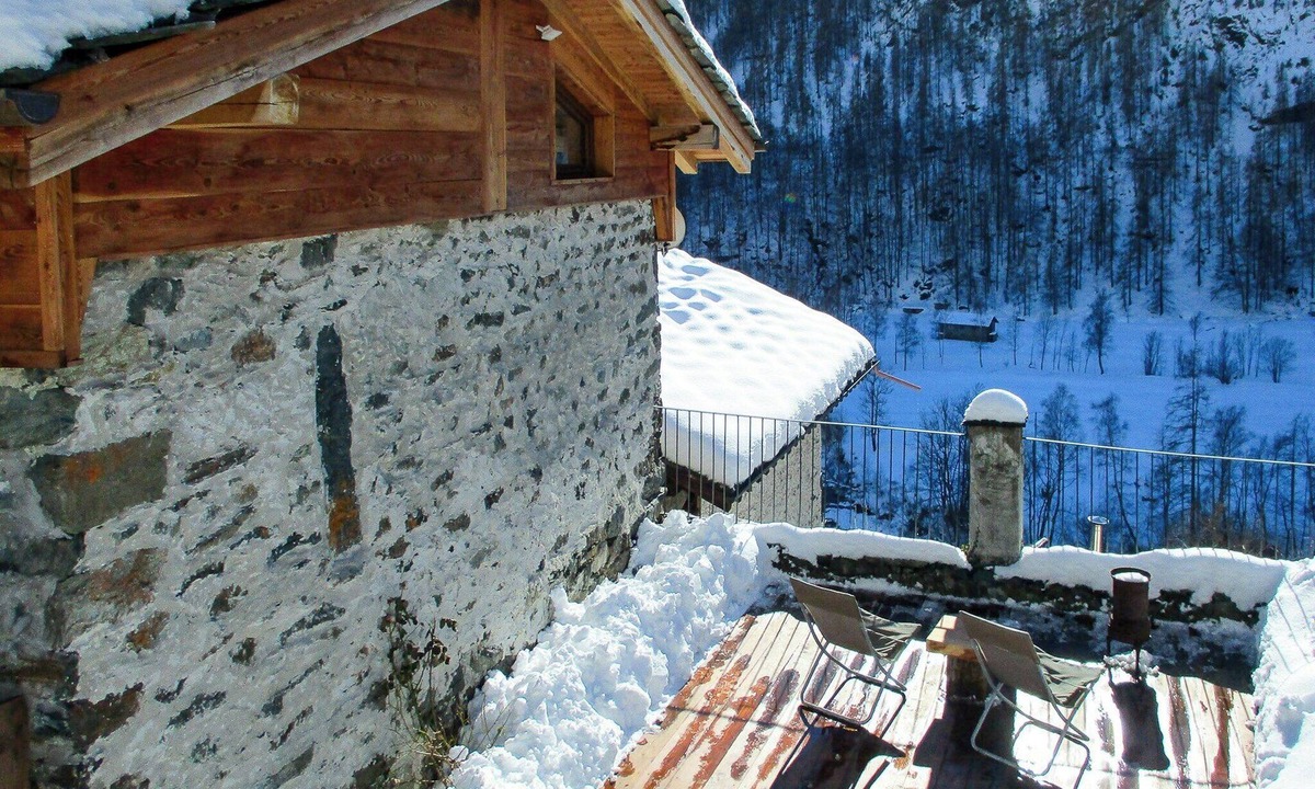 Ala di Stura House | Panoramic mountain cabin with breathtaking views