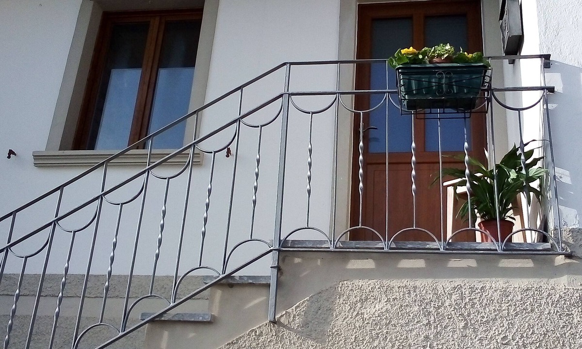Pigra Apartment | QUIET APARTMENT FOR LOVERS OF THE LAKE AND MOUNTAIN TREKKING