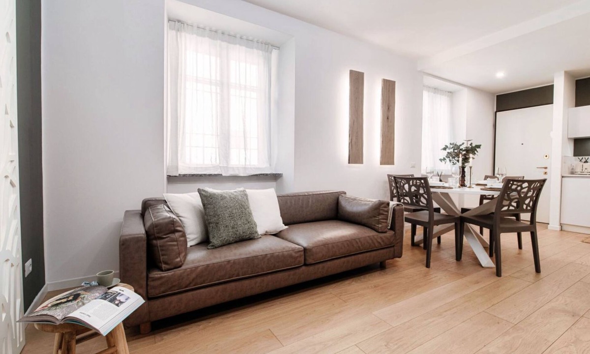 Como City Centre Apartment | Rafael White Home - MyHomeinComo