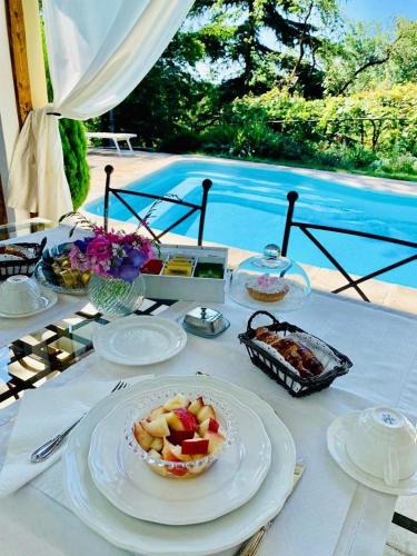 Cava Manara Bed & Breakfast | Relais Torre Dei Torti - Luxury Bed and Breakfast