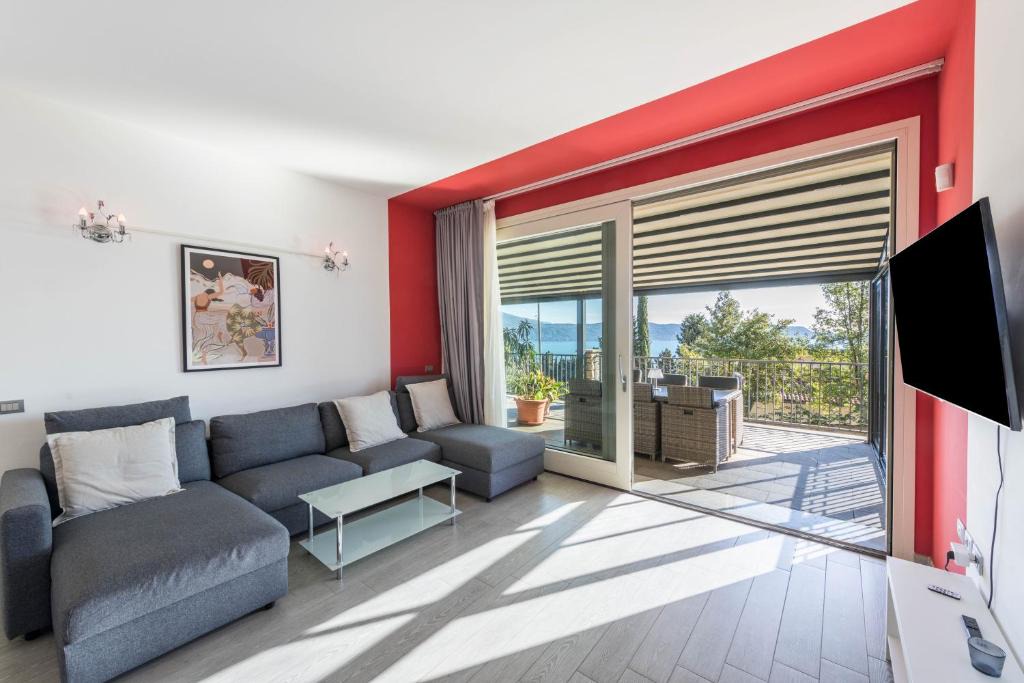 Pulciano Apartment | Residence Virgilio Red