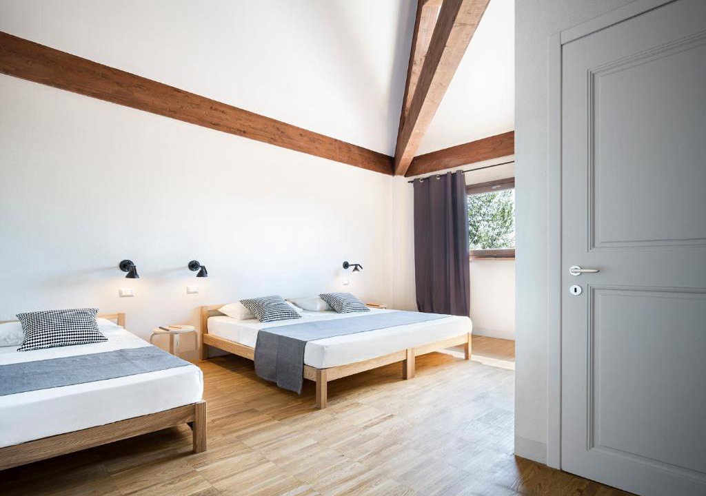 Casarile Hostel | SCUDERIA LA COLOMBERA