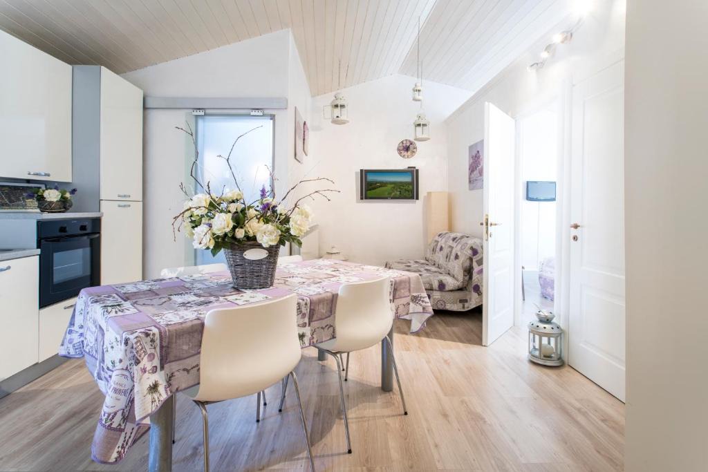 Desenzano del Garda City Centre Apartment | Sisi Apartment & Rooms