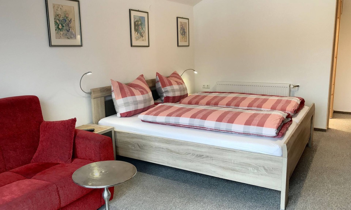 Gmain Apartment | Small cozy studio for 1-2 persons with kitchenette, 22 sqm