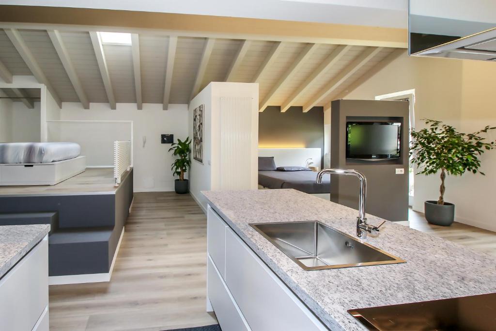 Chiavenna Apartment | Sofi apartment